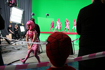 Click image for larger version  Name:	lzt-behind-lazytown-extra-11.jpg Views:	2 Size:	187.2 KB ID:	182704
